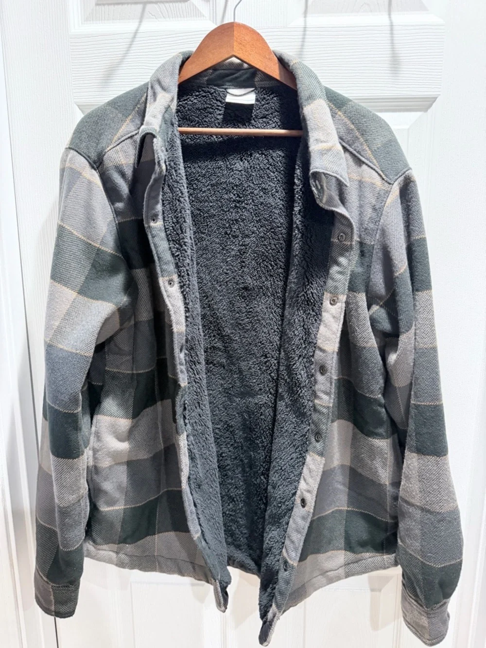 Columbia Fleece‑Lined Flannel Shirt Jacket Men’s XL – Gray/Green Plaid Shacket